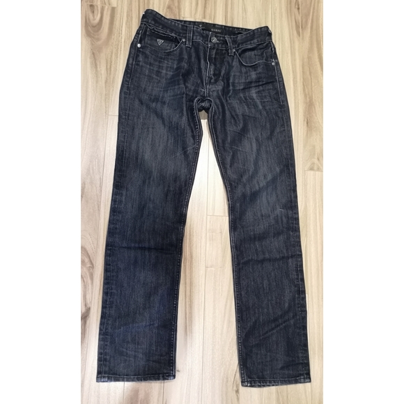 Guess Jeans - Picture 1 of 2